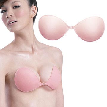 美胸不留痕：究竟何时需要戴隐形文胸(组图)